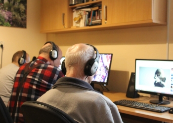 Zajęcia w pracowni komputerowej.