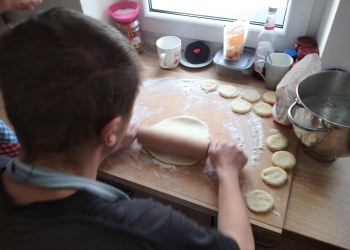 Robimy pączki i rogaliki.