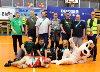 Drużyna biorąca udział w zawodach.