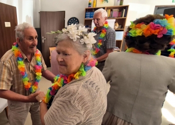 Hula Party u Seniorów.