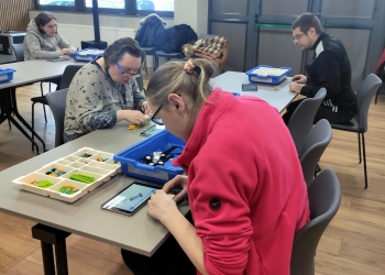 Zajęcia edukacyjne klocki LEGO.
