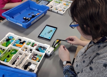 Zajęcia edukacyjne klocki LEGO.