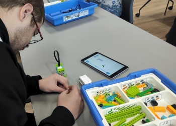 Zajęcia edukacyjne klocki LEGO.
