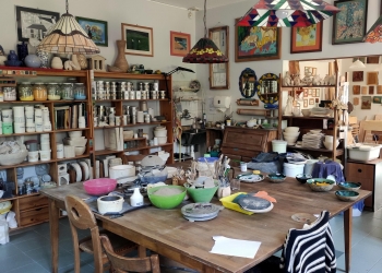 Pracownia plastyczno - ceramiczna.