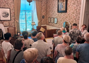 Zwiedzanie wnętrz pałacowych