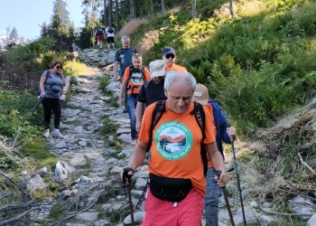 Uczestnicy na szlaku.