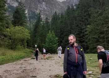 Dolina Strążyska. W tle Giewont.