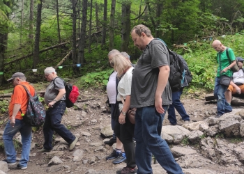 W drodze do Wodospadu Siklawica.