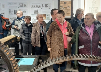 Zwiedzanie wystaw w Muzeum Podhalańskim.