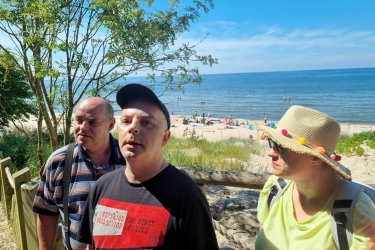 Plażowanie i morskie fale...